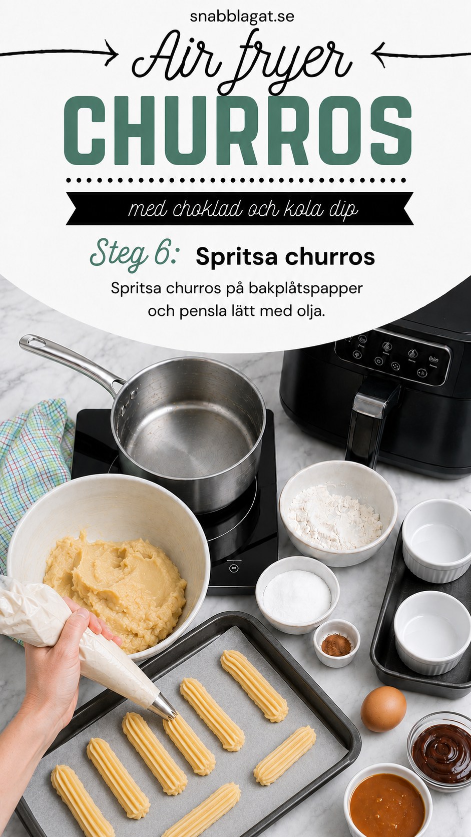 Churros spritsas i raka längder på bakplåtspapper och penslas med olja