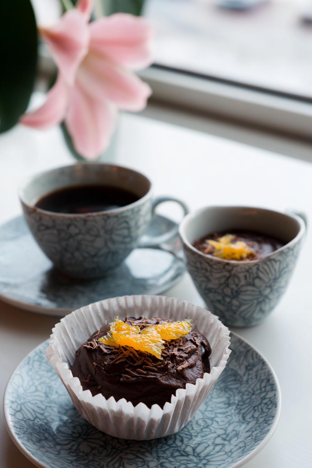 21. Glutenfri fika: Kladdfri chokladmousse med apelsinzest och kakaosmul