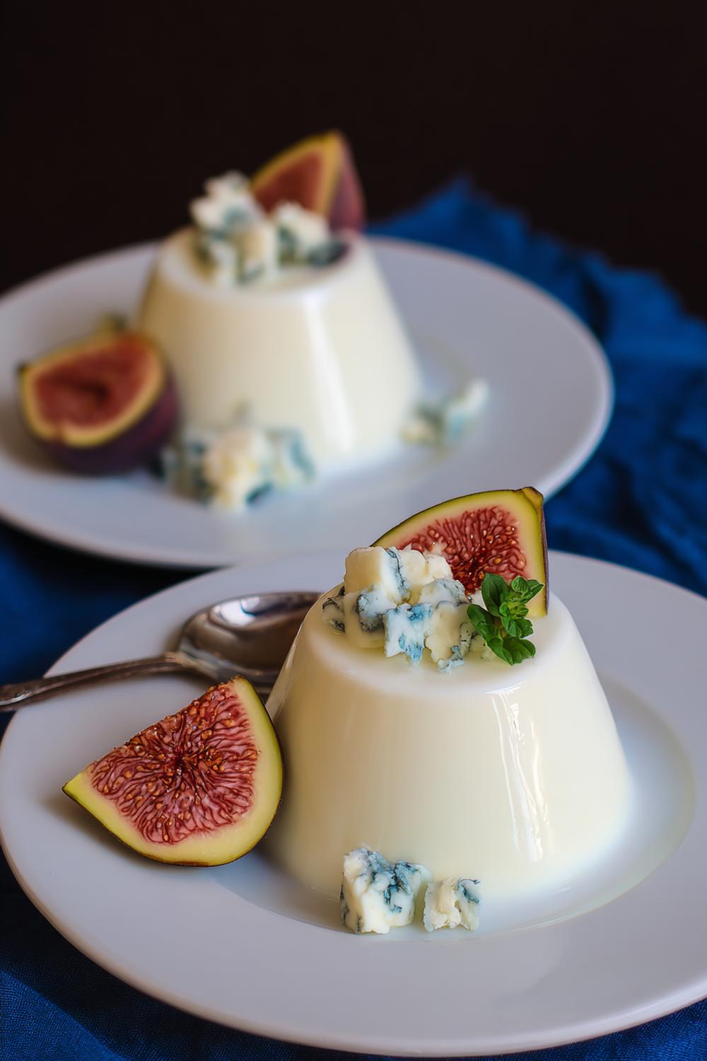 18. Pannacotta recept 2026 med blåmögelost och fikon som dessertost