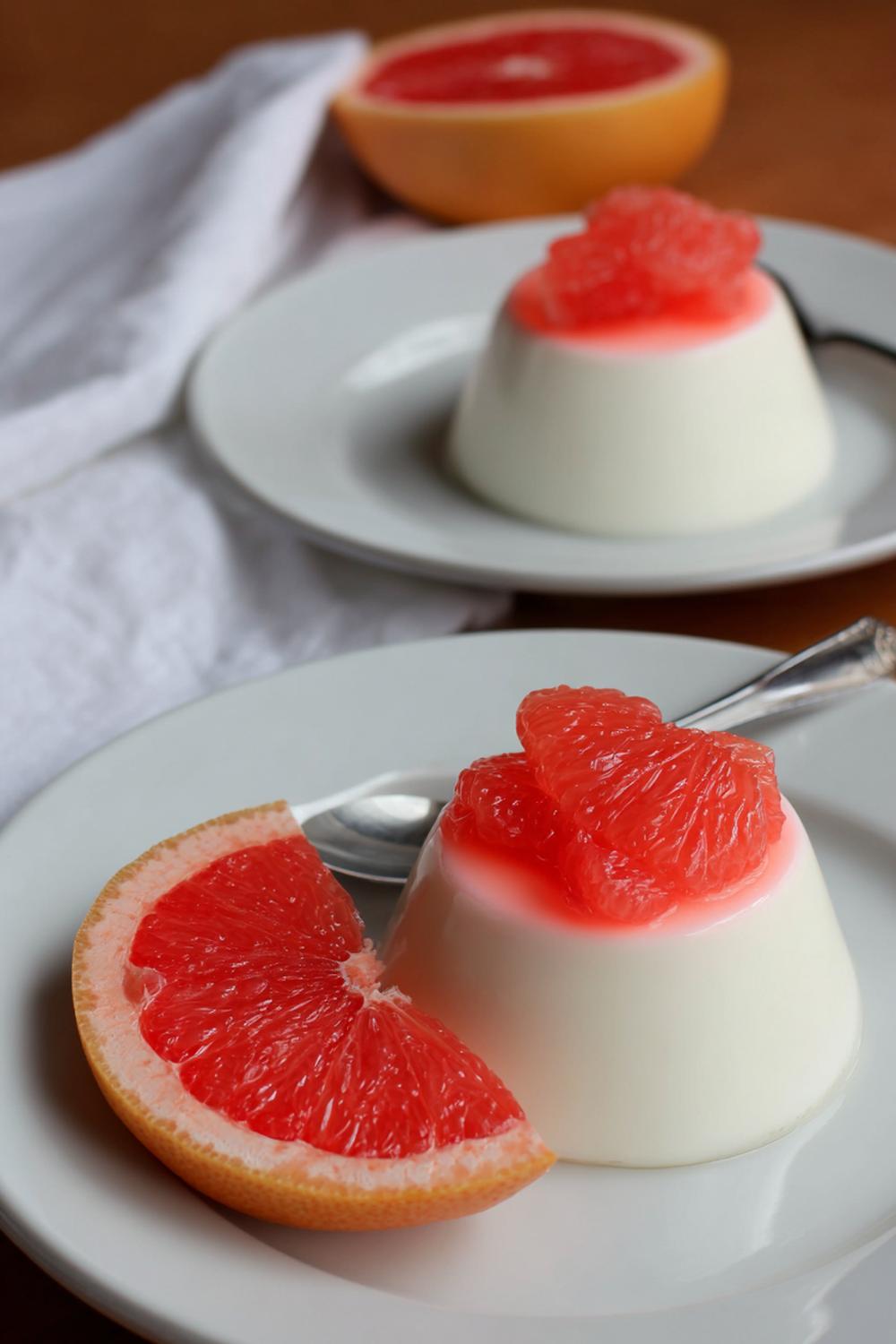 23. Pannacotta recept 2026 med grapefrukt och ingefära i rosa citrus